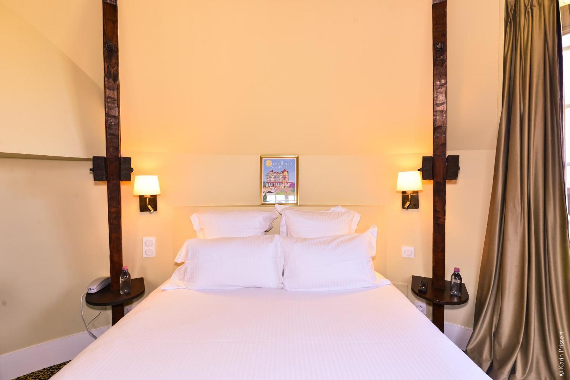 Hostellerie Saint Pierre Habitación foto